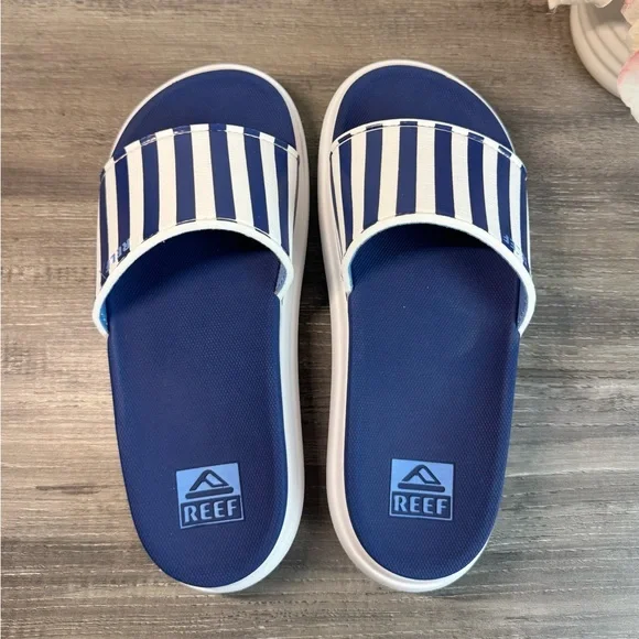 Reef Bondi Bay Blue and White Striped Platform Women's Sandals 7 EUC - Picture 6 of 13